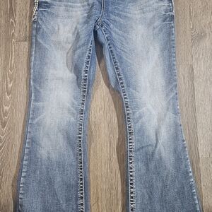 Women's Light Blue Flare Jeans - Classic Wash